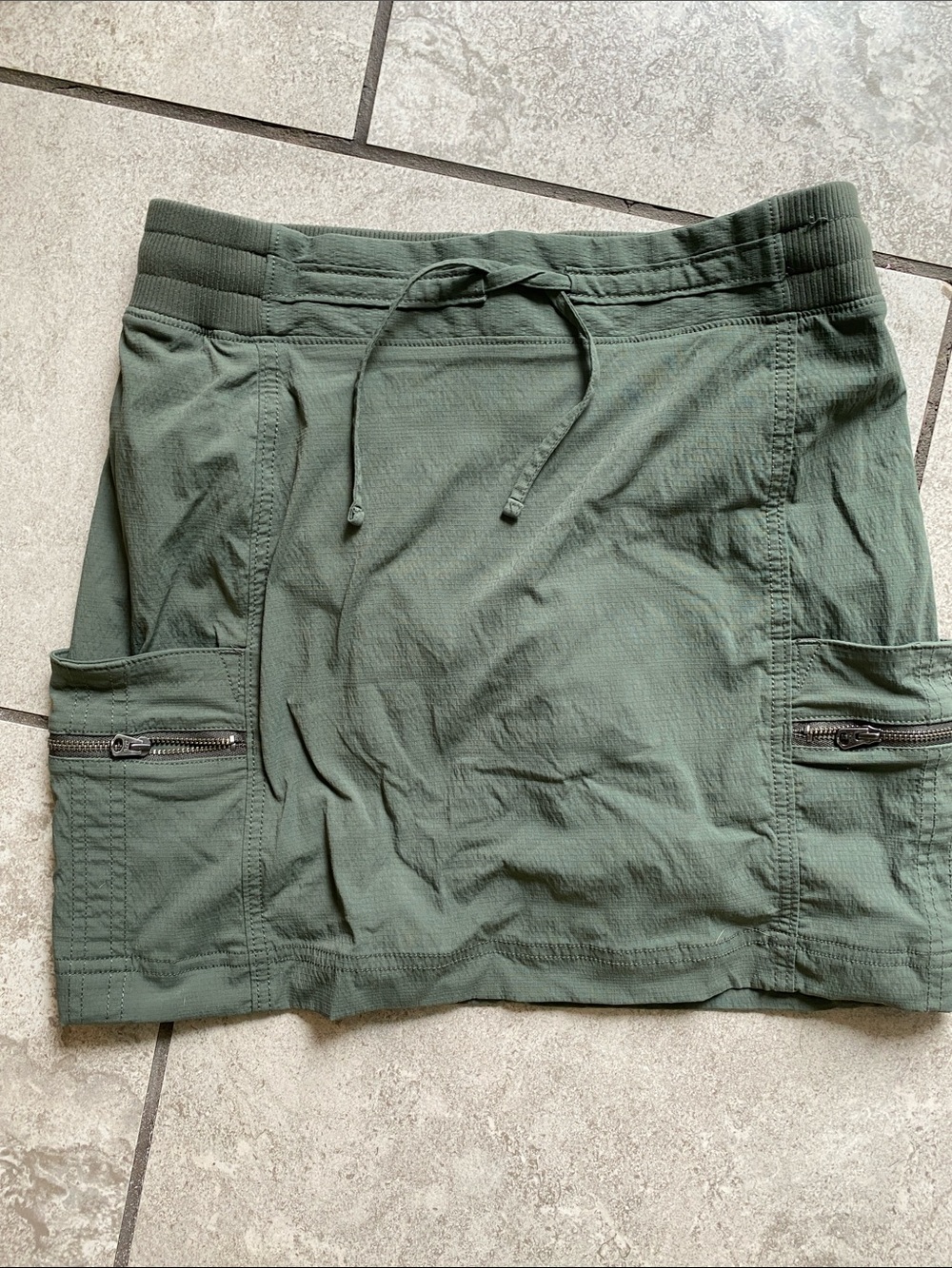 Athleta Olive Green Drawstring Cargo Mini Skirt Skort